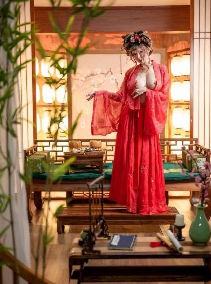 清纯校花沦为胯下玩物