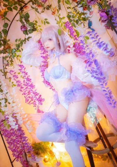 19岁女大学生撞脸孙颖莎被求合影