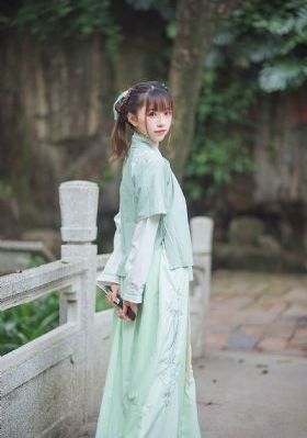 温柔的背后