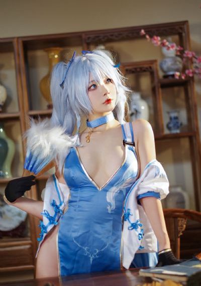 刘德华演唱会摔倒