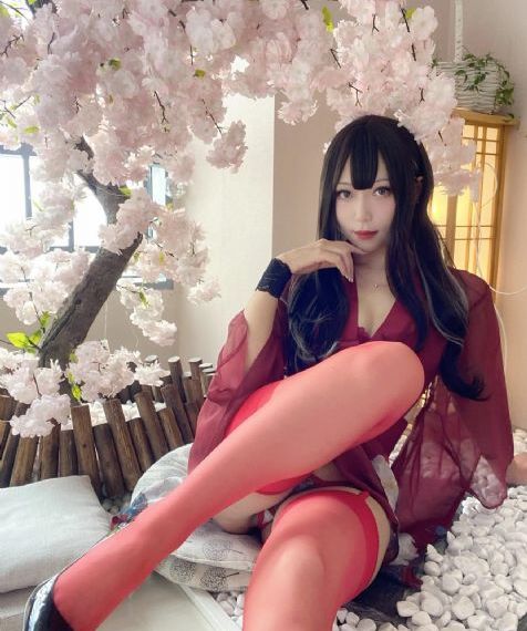 年轻漂亮的嫂子电影