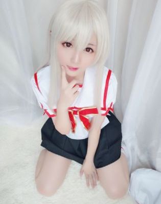 少妇把腿扒开让我添6912