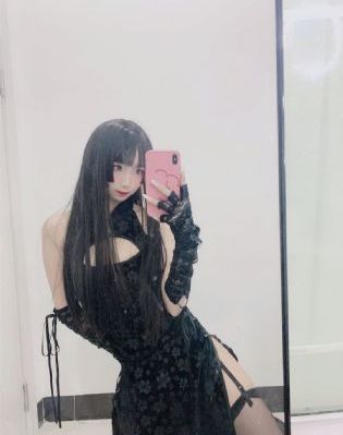 李彩谭妈妈的职业